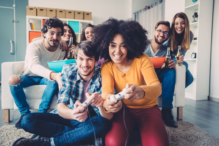How To Make Friends At Your New Apartment