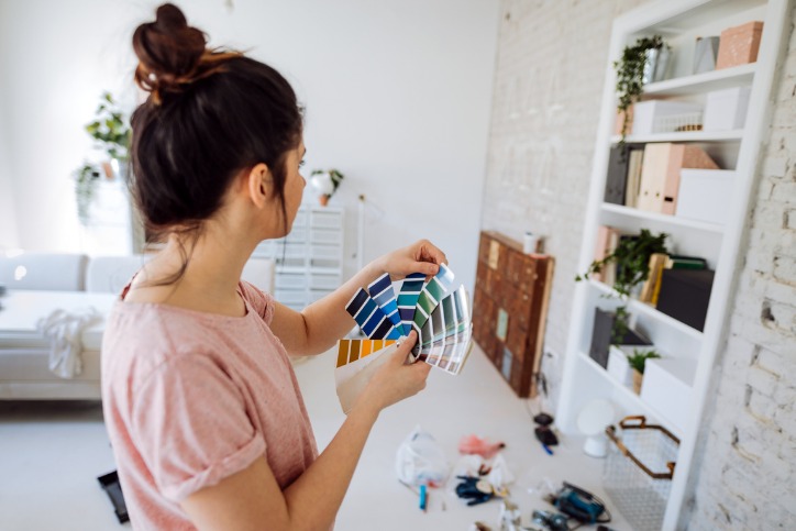 Image of 4 Mistakes To Avoid When Decorating Your First Apartment